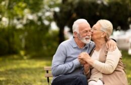 medium-shot-smiley-couple-outside